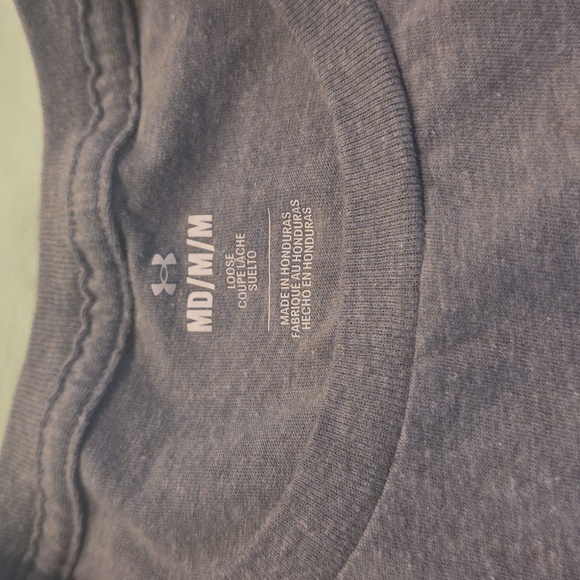 Under Armour Women's Lot of 5 Loose Fit T-shirts Medium - Picture 5 of 8